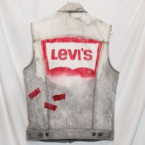 Levis Upcycled Denim Vest Adult Med Bleached